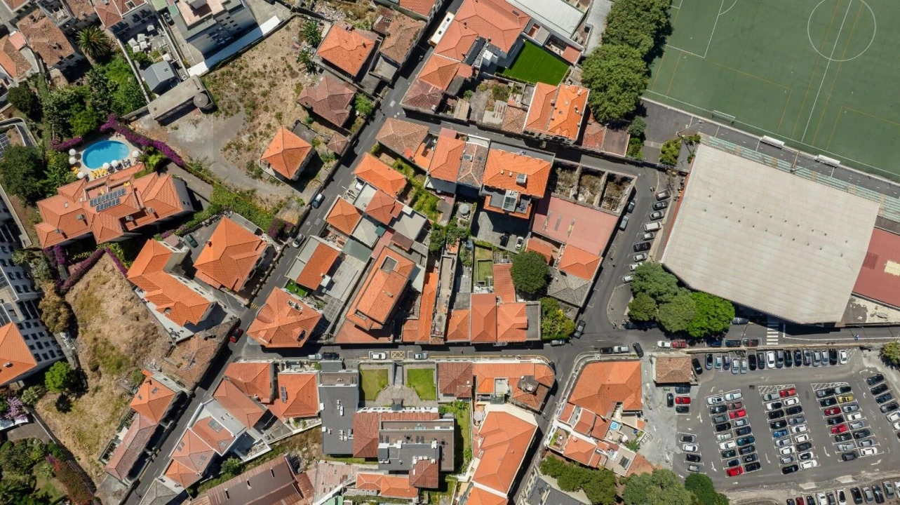 Prédio para Venda em Funchal (Santa Maria Maior) Foto 18