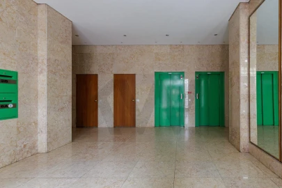 Apartamento T1 para Arrendamento em Avenidas Novas