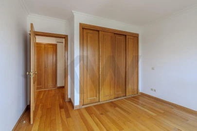 Apartamento T1 para Arrendamento em Avenidas Novas
