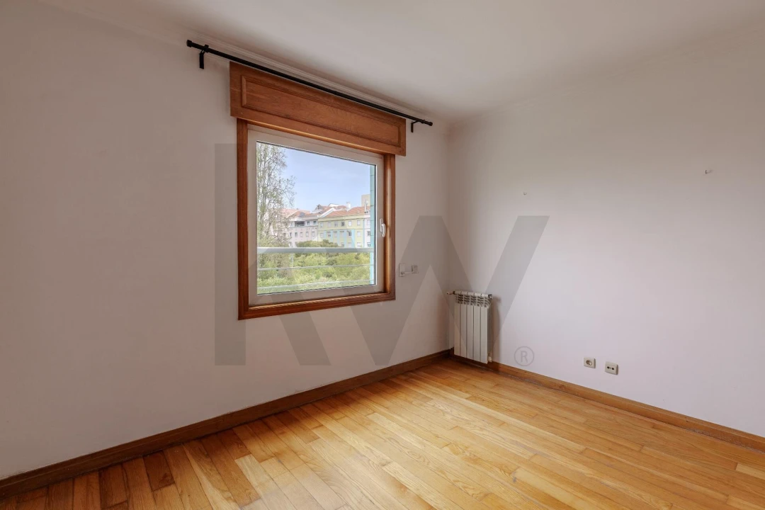 Apartamento T1 para Arrendamento em Avenidas Novas Foto 8