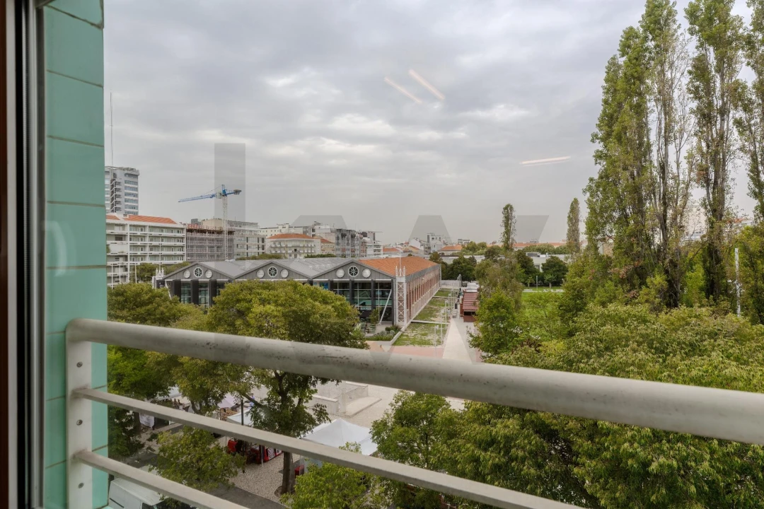 Apartamento T1 para Arrendamento em Avenidas Novas Foto 1