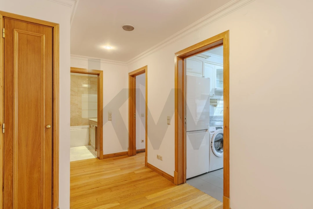 Apartamento T1 para Arrendamento em Avenidas Novas Foto 13