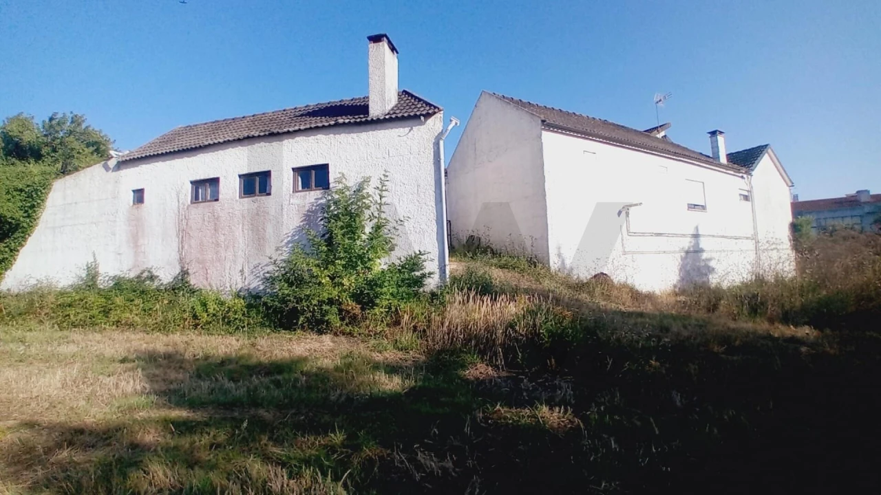 Moradia T3 para Venda em Soure Foto 1
