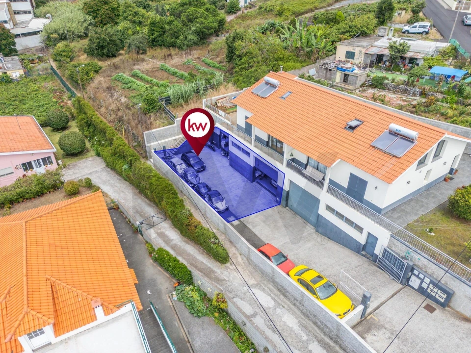 Negócio para Venda em Caniço Foto 1