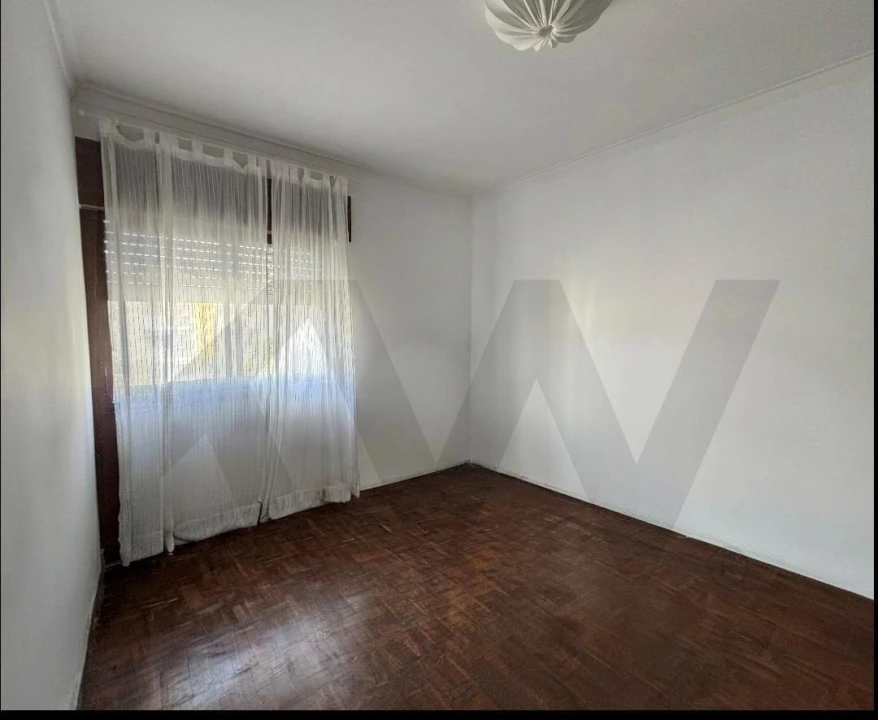 Apartamento T2 para Arrendamento em Águas Livres Foto 21
