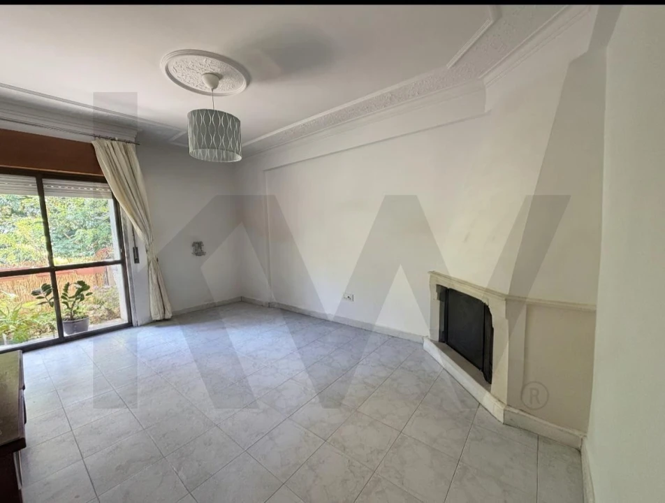 Apartamento T2 para Arrendamento em Águas Livres Foto 14