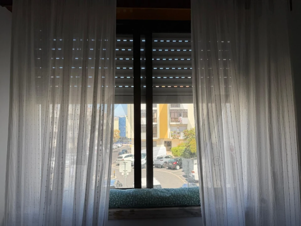 Apartamento T2 para Arrendamento em Águas Livres Foto 20