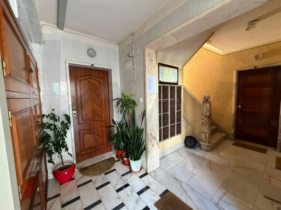 Apartamento T2 para Arrendamento em Águas Livres Foto 3