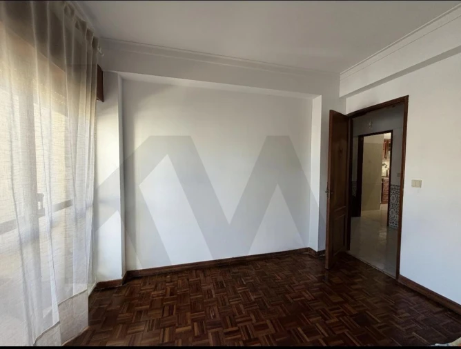 Apartamento T2 para Arrendamento em Águas Livres Foto 18