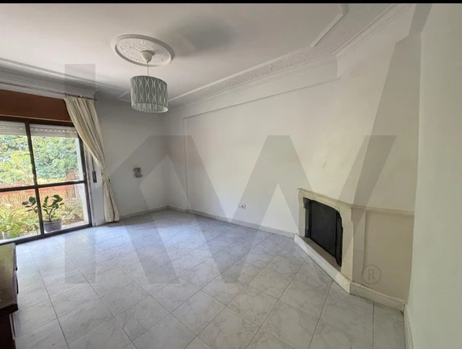 Apartamento T2 para Arrendamento em Águas Livres Foto 13