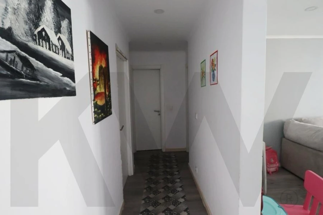 Apartamento T3 para Venda em Amora Foto 3