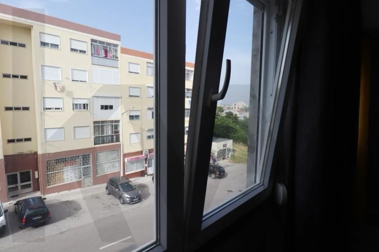 Apartamento T3 para Venda em Amora Foto 5