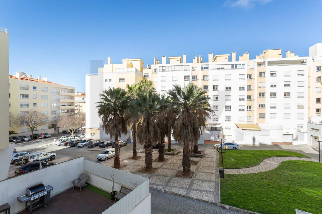 Apartamento T3 para Venda em Carcavelos e Parede Foto 22