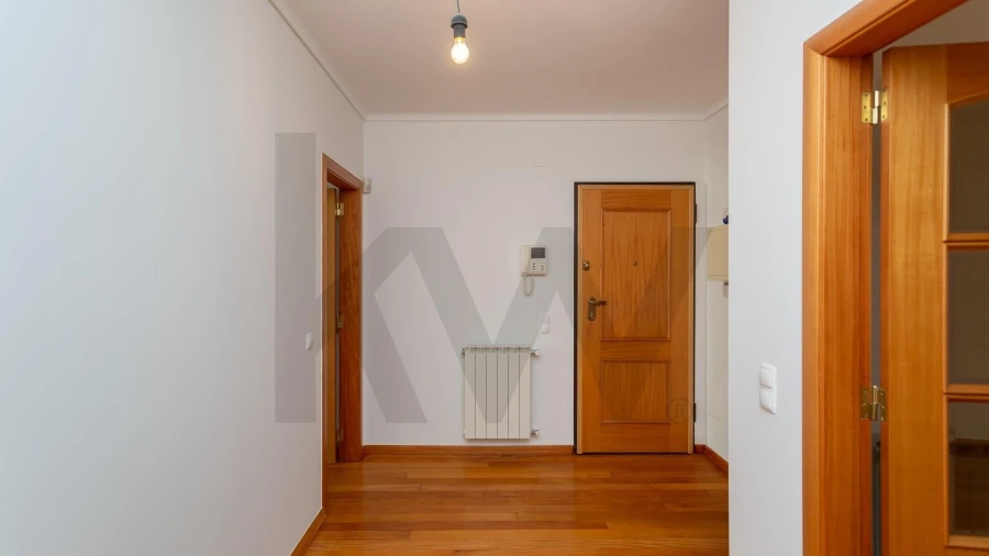 Apartamento T3 para Venda em Carcavelos e Parede