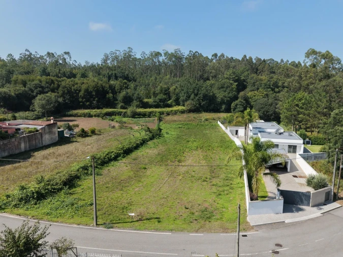 Terreno para Venda em Lourosa Foto 2