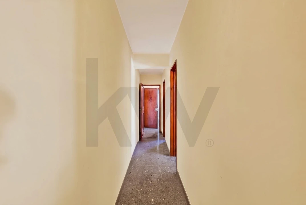 Apartamento T2 para Venda em Odivelas Foto 11