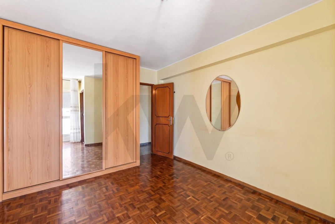 Apartamento T2 para Venda em Odivelas Foto 8