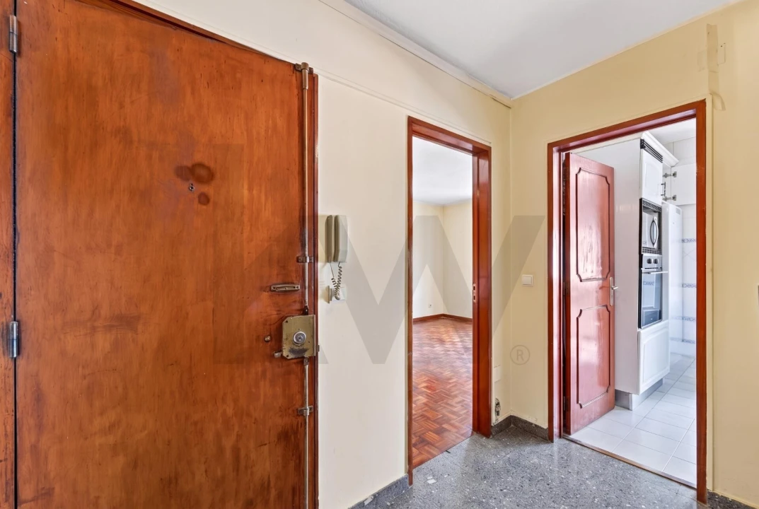 Apartamento T2 para Venda em Odivelas Foto 12