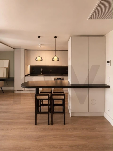Apartamento T2 para Arrendamento em Avenidas Novas