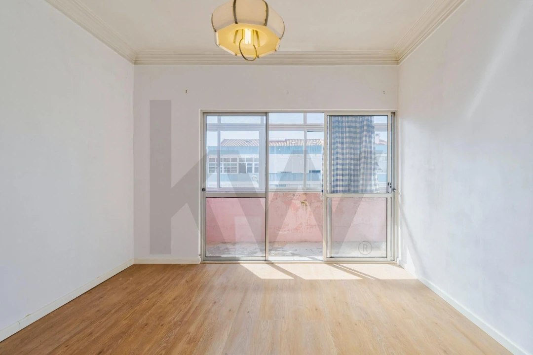 Apartamento T2 para Venda em Almada, Cova da Piedade, Pragal e Cacilhas Foto 18