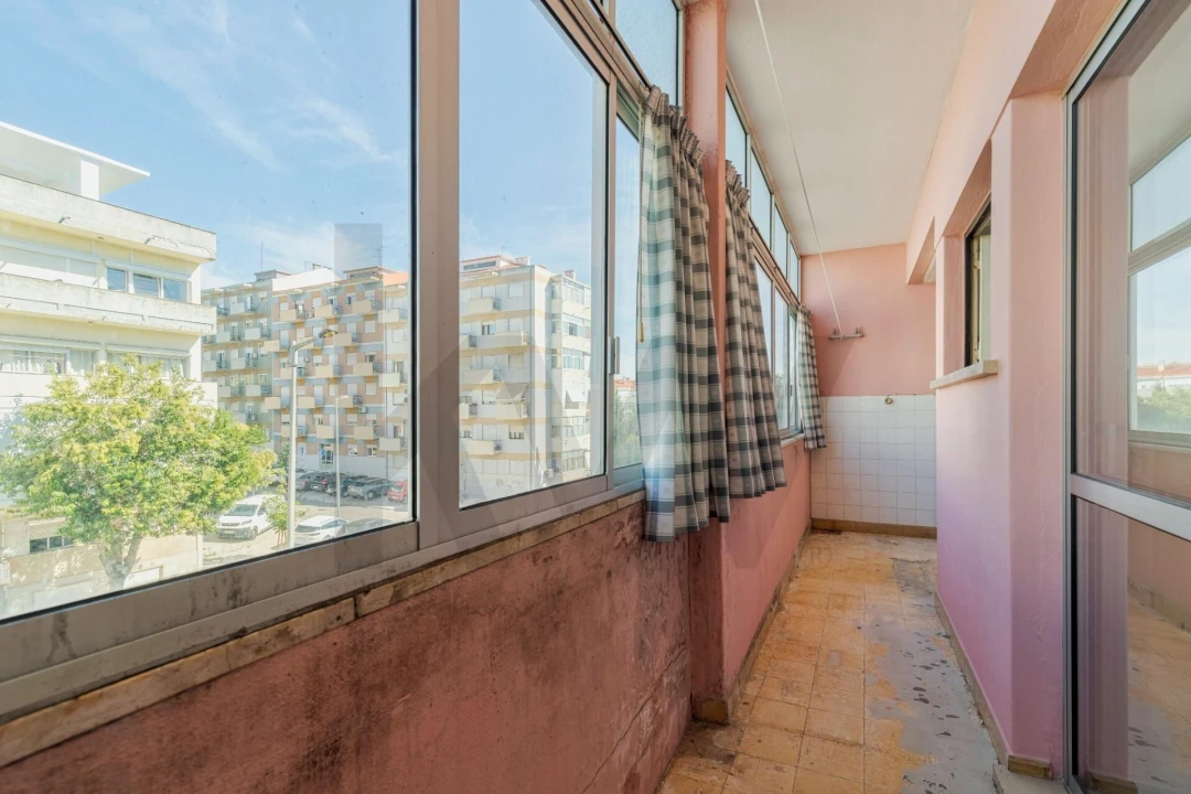 Apartamento T2 para Venda em Almada, Cova da Piedade, Pragal e Cacilhas Foto 16