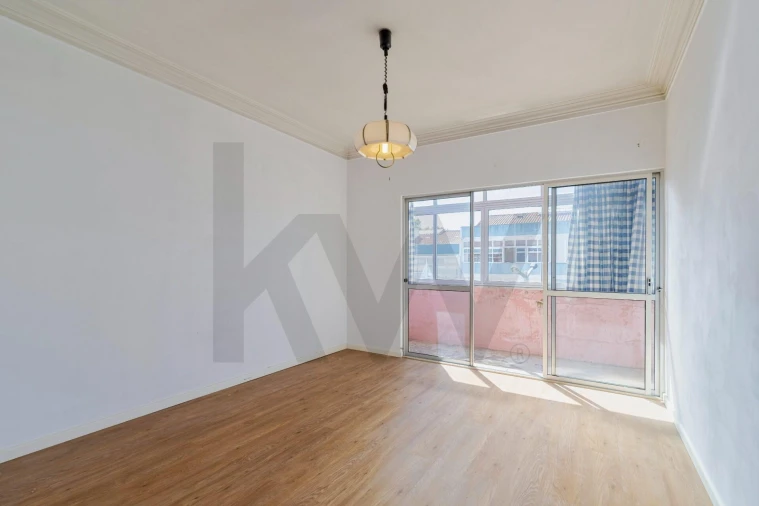 Apartamento T2 para Venda em Almada, Cova da Piedade, Pragal e Cacilhas Foto 17