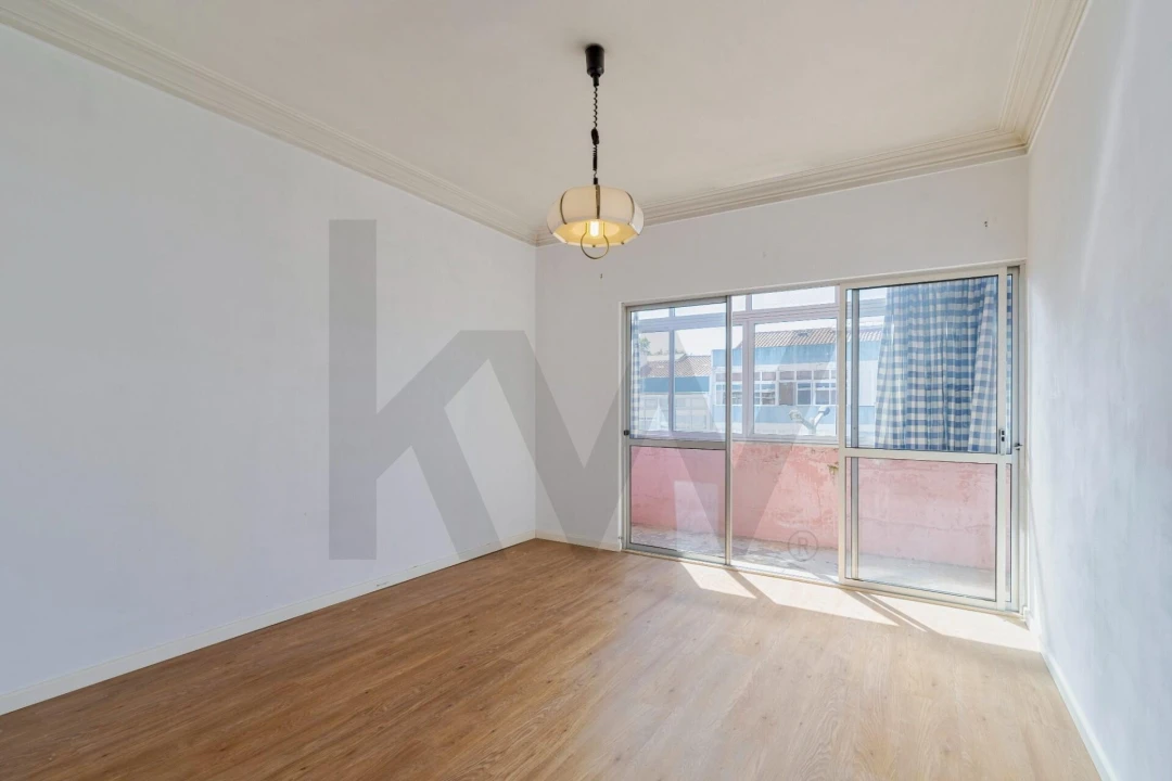 Apartamento T2 para Venda em Almada, Cova da Piedade, Pragal e Cacilhas Foto 17
