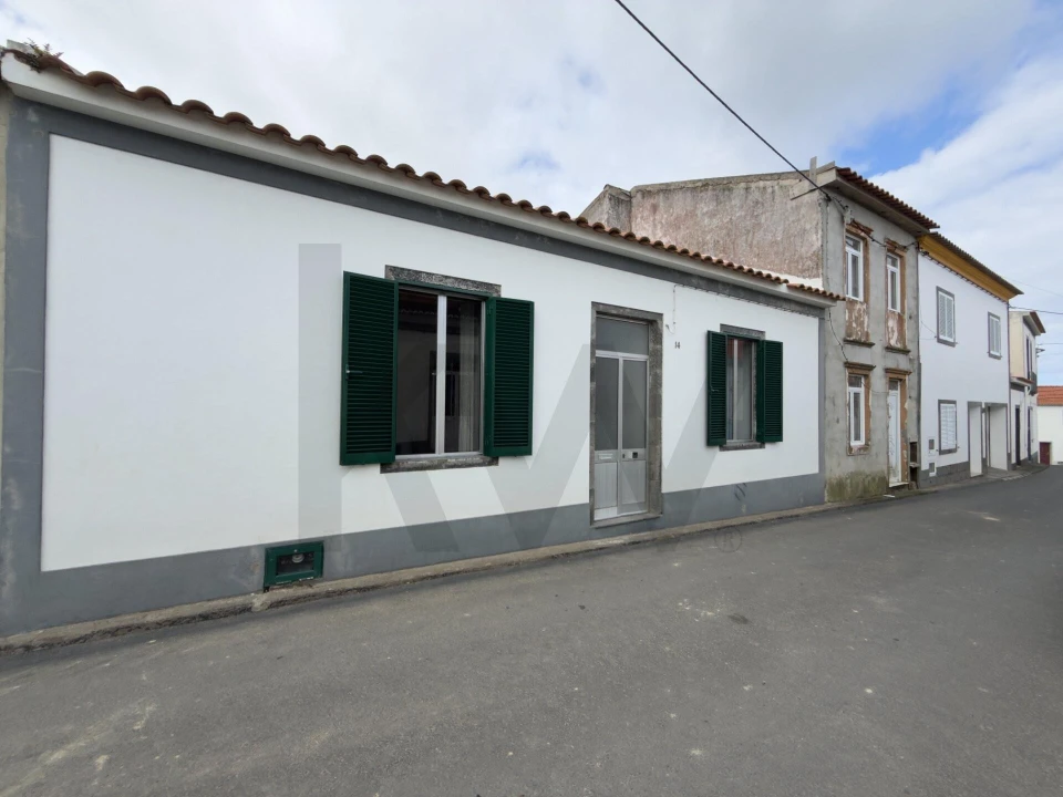 Moradia T2 para Venda em Fenais da Ajuda Foto 25