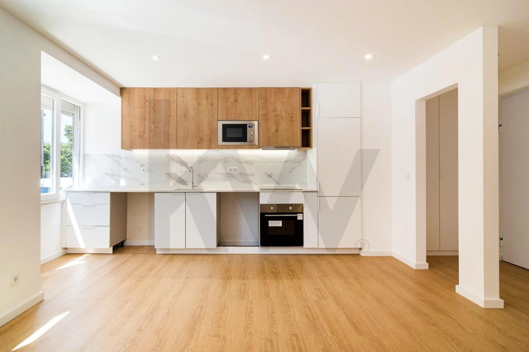 Apartamento T1 para Arrendamento em São Domingos de Benfica Foto 1