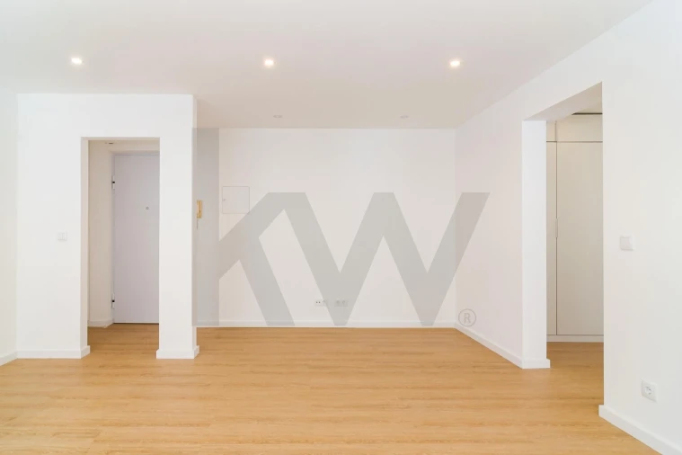 Apartamento T1 para Arrendamento em São Domingos de Benfica Foto 11