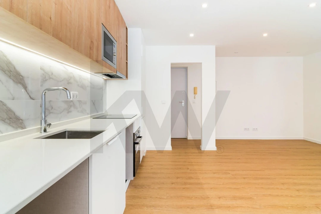 Apartamento T1 para Arrendamento em São Domingos de Benfica Foto 8
