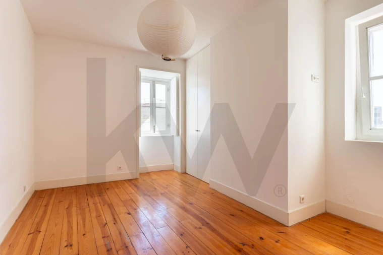Apartamento T2 para Venda em Santo António Foto 17