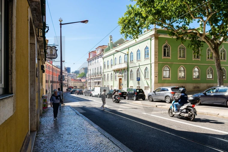 Apartamento T2 para Venda em Santo António Foto 32