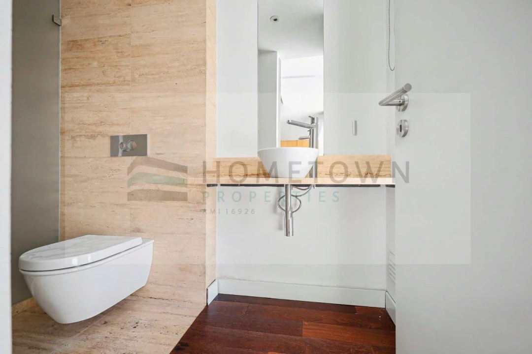 Apartamento T2 para Venda em Quarteira Foto 11