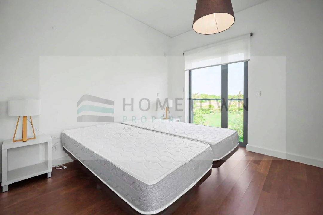 Apartamento T2 para Venda em Quarteira Foto 17