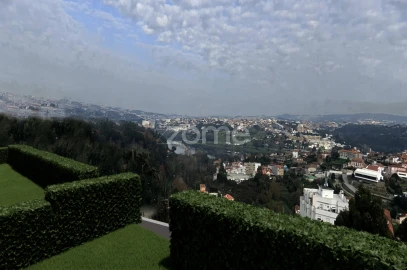 Moradia T4 para Venda em Vilar de Andorinho
