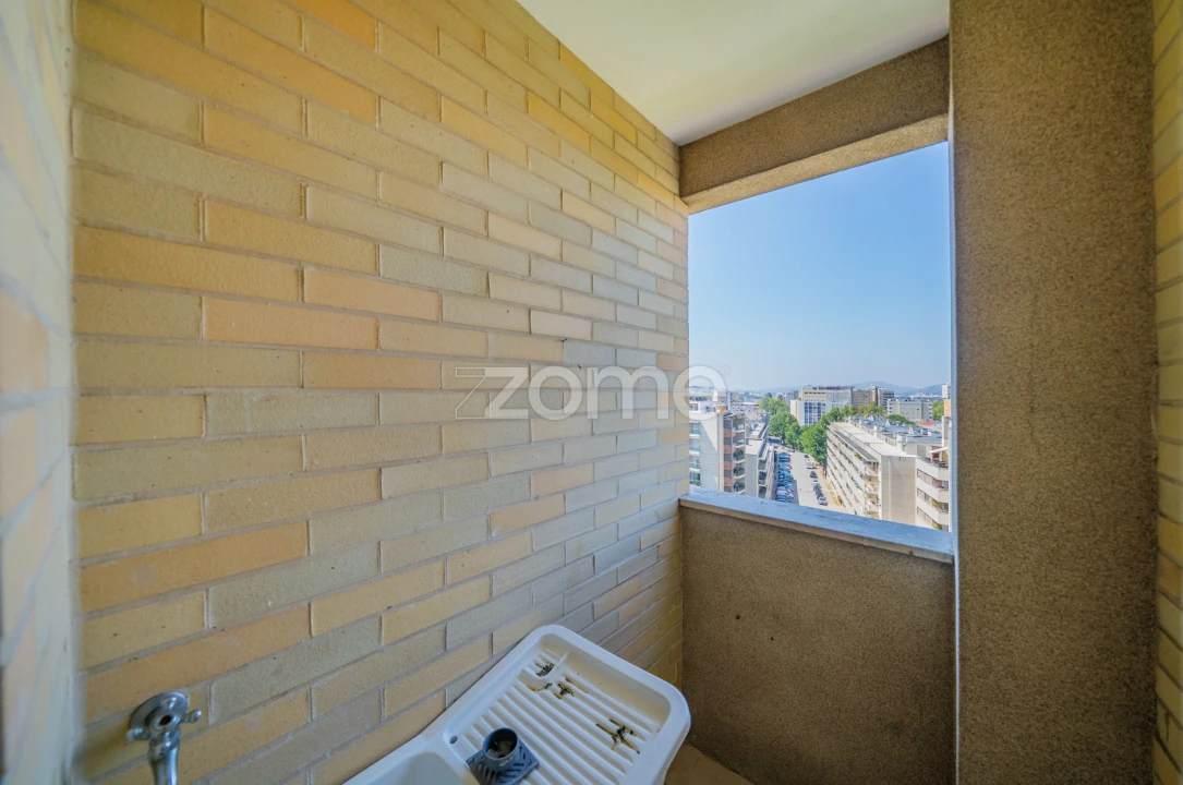 Apartamento T4 para Arrendamento em São Vitor (Braga) Foto 12