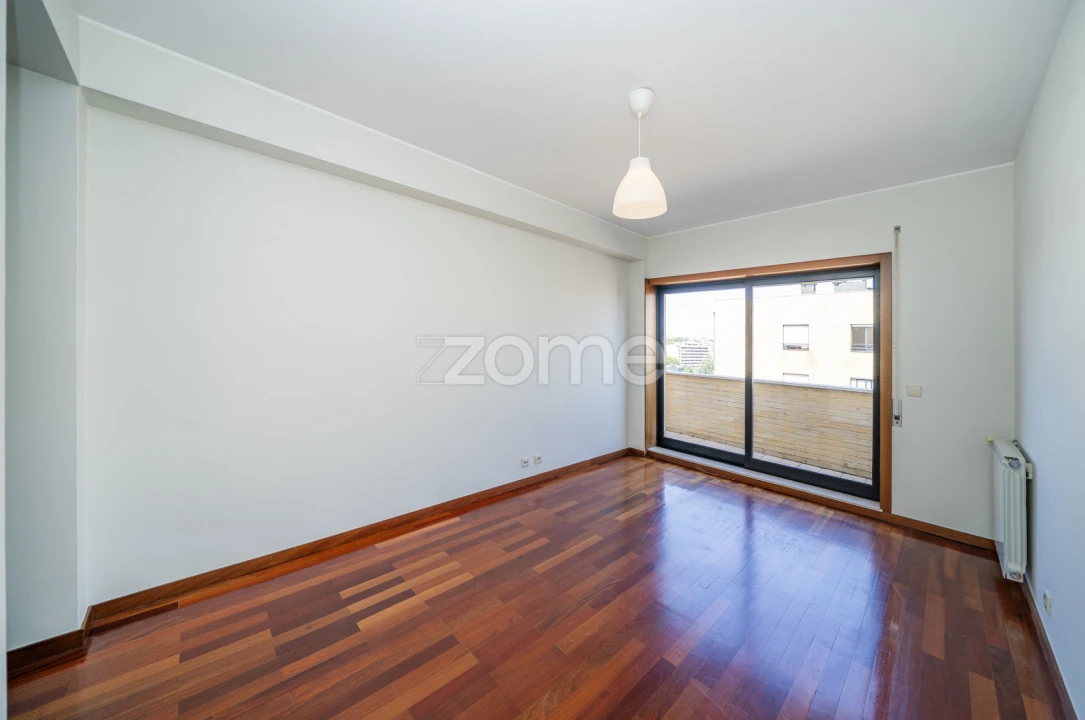 Apartamento T4 para Arrendamento em São Vitor (Braga) Foto 22