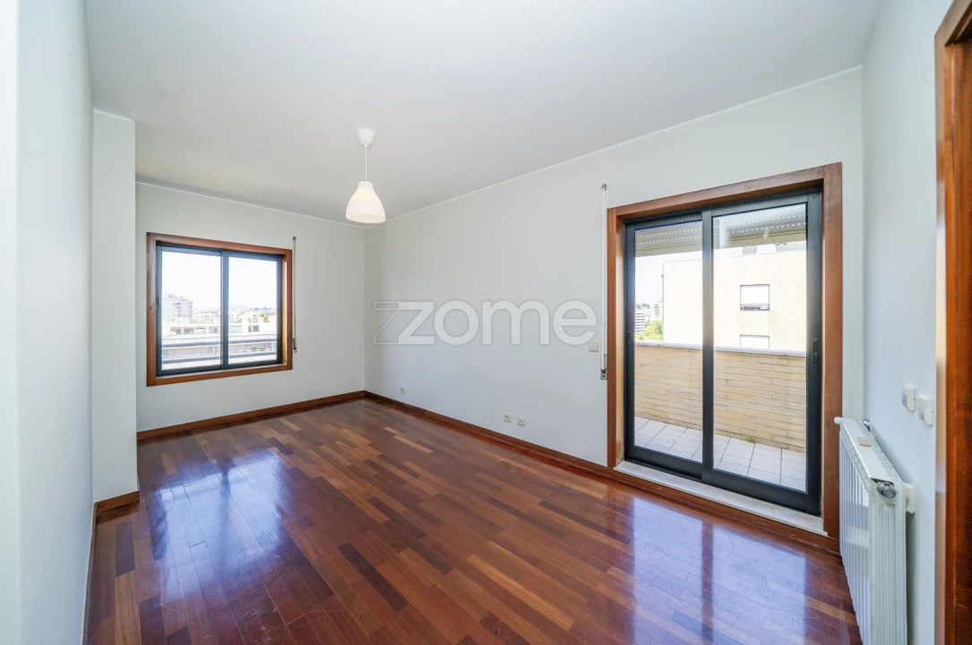 Apartamento T4 para Arrendamento em São Vitor (Braga) Foto 27