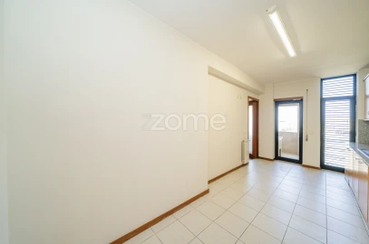 Apartamento T4 para Arrendamento em São Vitor (Braga)