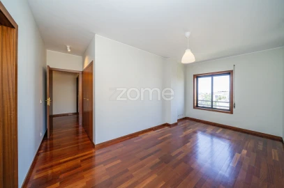 Apartamento T4 para Arrendamento em São Vitor (Braga)
