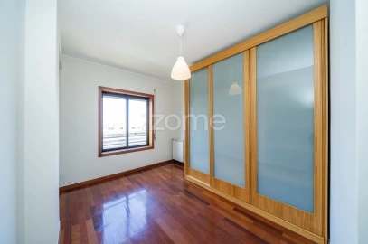 Apartamento T4 para Arrendamento em São Vitor (Braga)