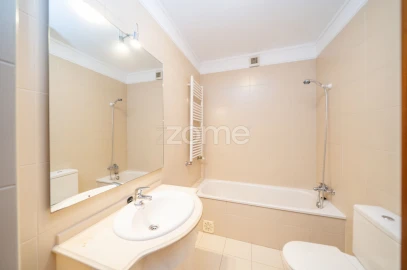 Apartamento T4 para Arrendamento em São Vitor (Braga)