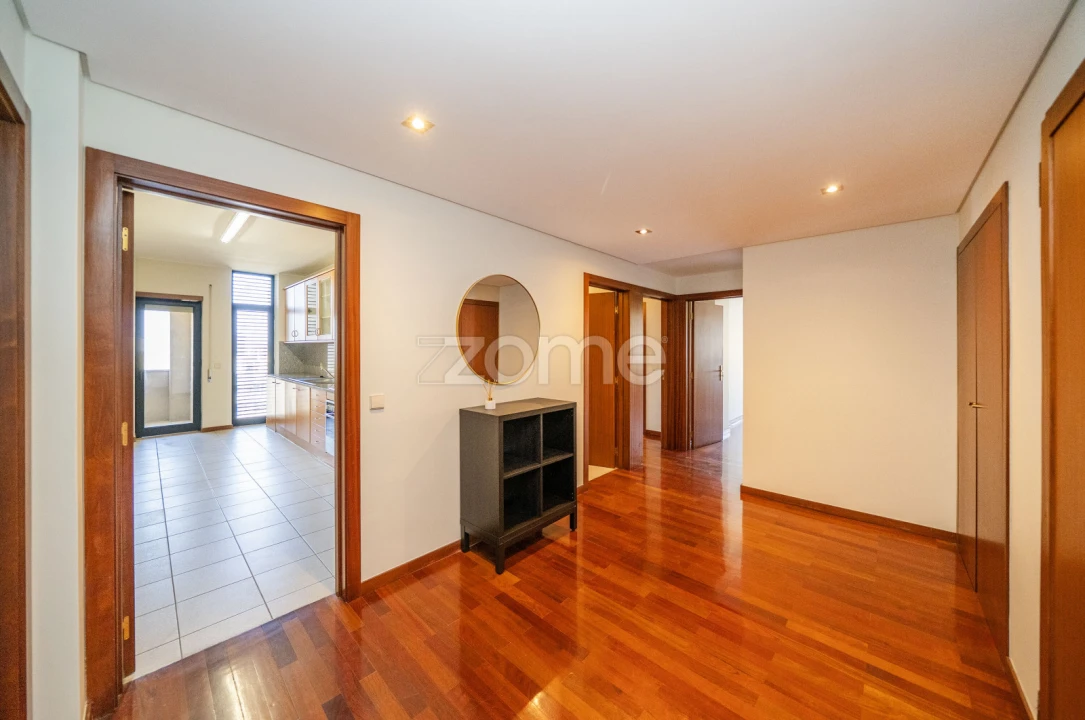 Apartamento T4 para Arrendamento em São Vitor (Braga) Foto 4
