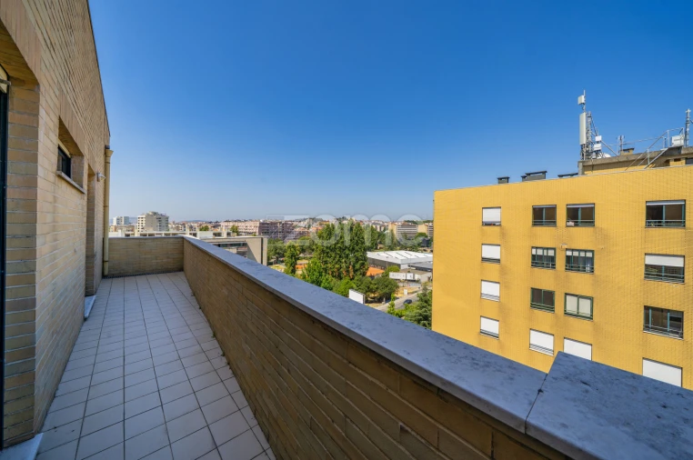Apartamento T4 para Arrendamento em São Vitor (Braga) Foto 23