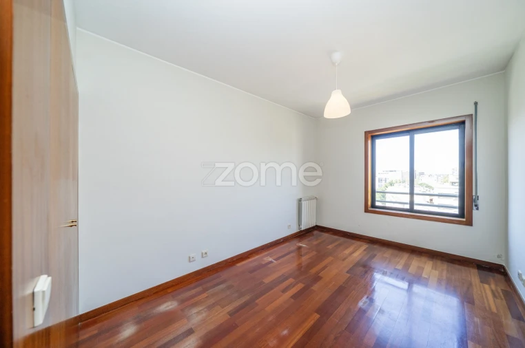 Apartamento T4 para Arrendamento em São Vitor (Braga) Foto 37