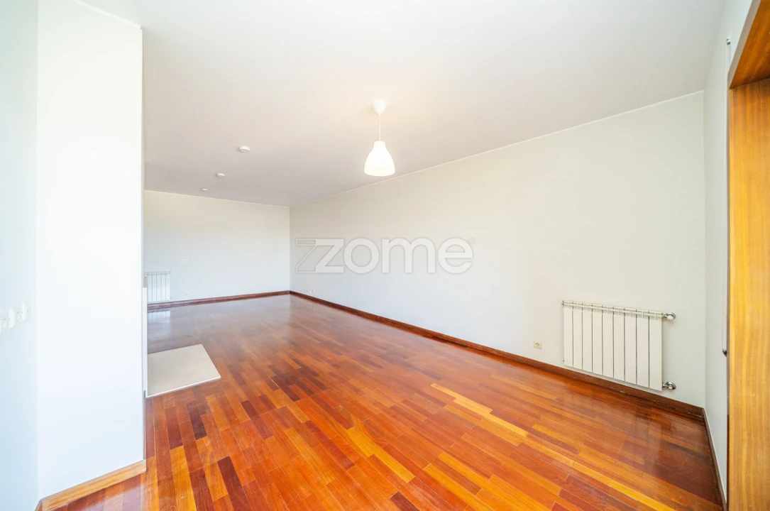 Apartamento T4 para Arrendamento em São Vitor (Braga) Foto 9