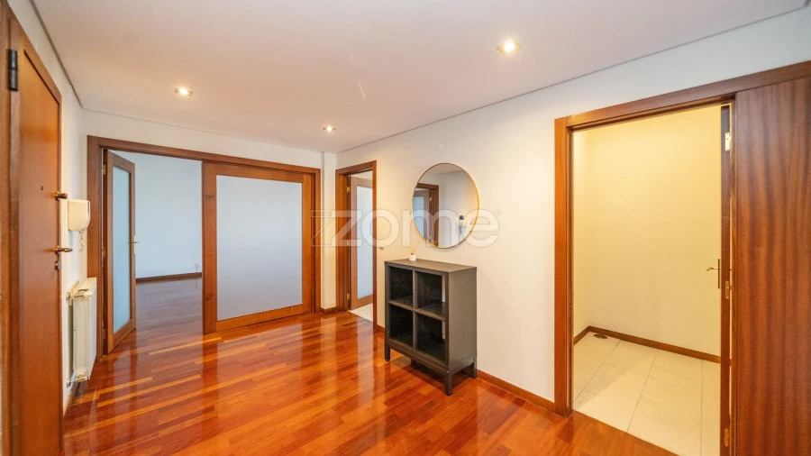 Apartamento T4 para Arrendamento em São Vitor (Braga)