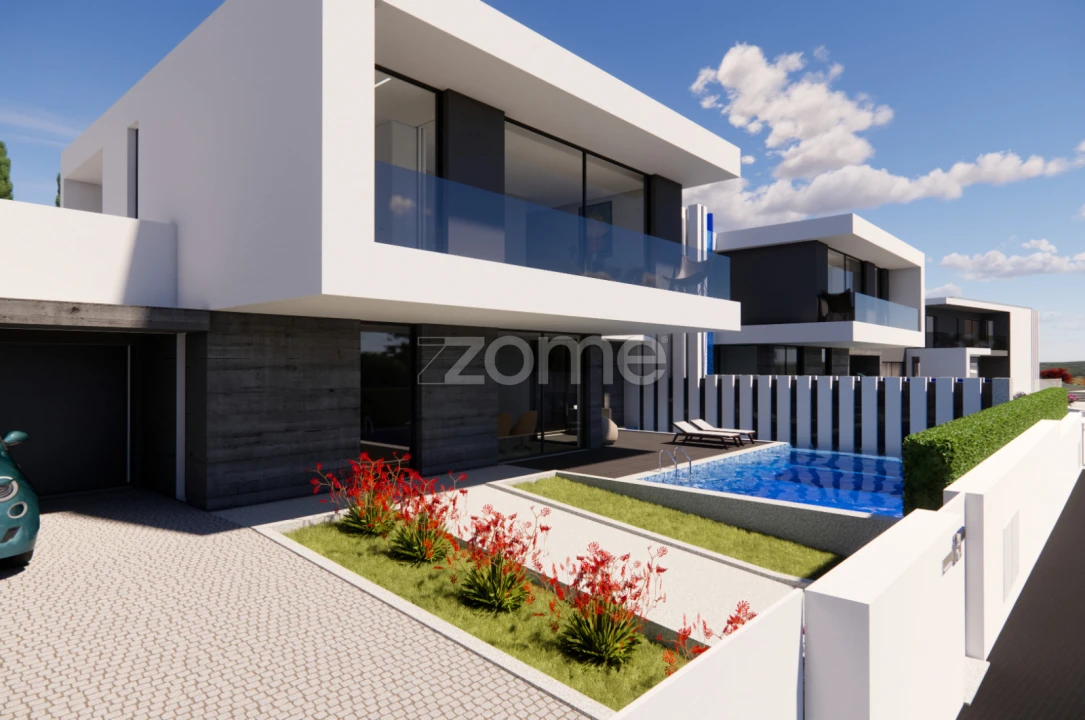 Moradia T4 para Venda em Vilar de Andorinho Foto 4