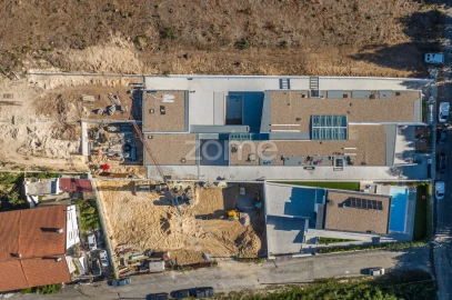 Moradia T4 para Venda em Vilar de Andorinho
